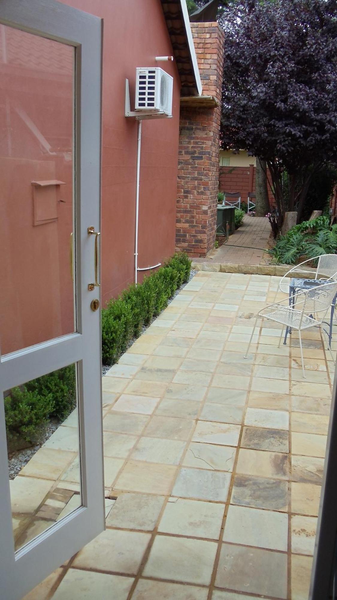 Accommodation At Vans No Loadshedding Centurion Exterior foto